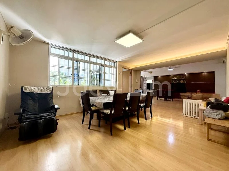 Jumbo HDB for Sale in  460 Tampines Street 42 - Image 7