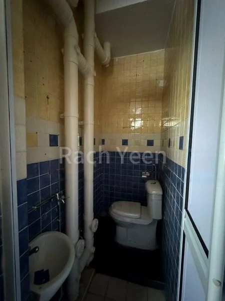 Shop / Shophouse for Rent: 116 Jalan Bukit Merah - Image 5