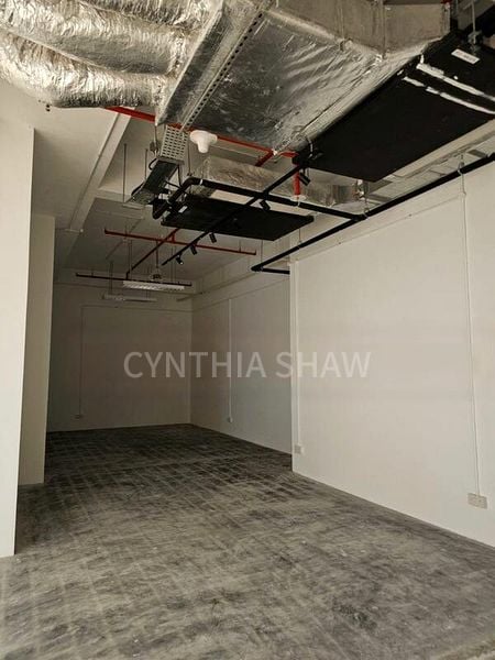 Shop / Shophouse for Rent: Trio, 3-Storey Corner Shop for Rent on Lorong 4 Toa Payoh - Image 3