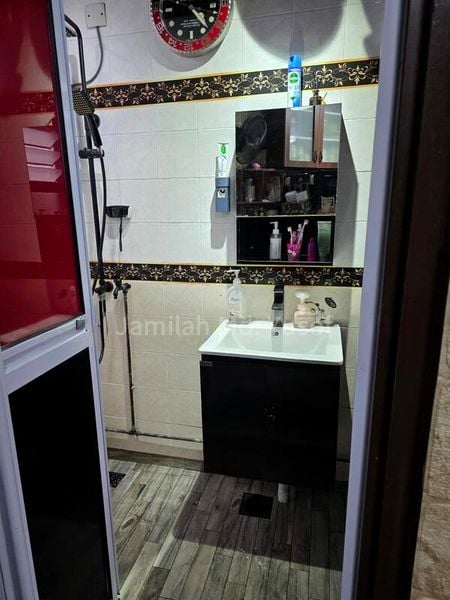 5 Room (5I) HDB for Sale in  305D Anchorvale Link - Image 9