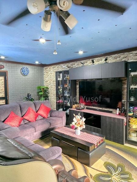5 Room (5I) HDB for Sale in  305D Anchorvale Link - Image 1