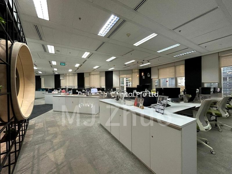 Office for Rent: 61 Robinson - Image 1