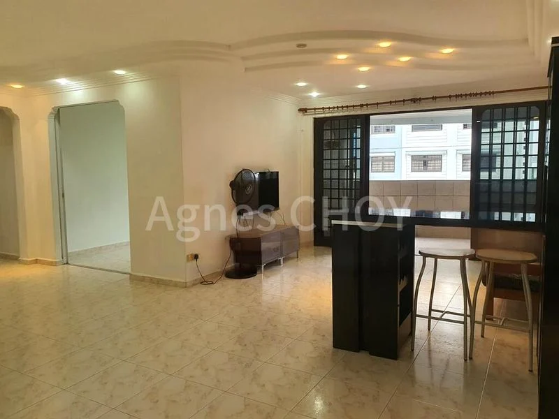 Executive HDB for Rent in  662 Choa Chu Kang Crescent - Image 1