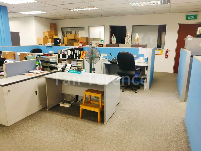 Light Industrial (B1) for Rent: Leong Huat Building - Image 2