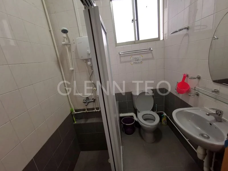 Common Room (Condo) for Rent in  Kum Hing Court - Image 3