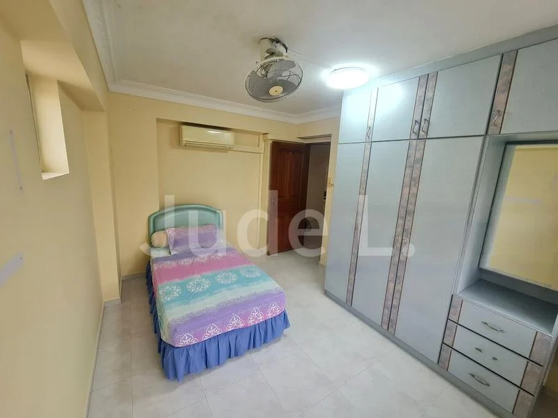 Common Room (HDB) for Rent in 732 Jurong West Street 73 - Image 1
