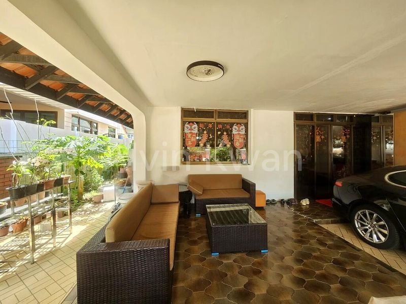 5 Bed Corner Terrace (Landed) for Sale in  Sennett Estate - Image 15