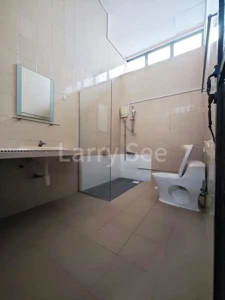 Master Room (Landed) for Rent in  Jalan Arif - Image 8