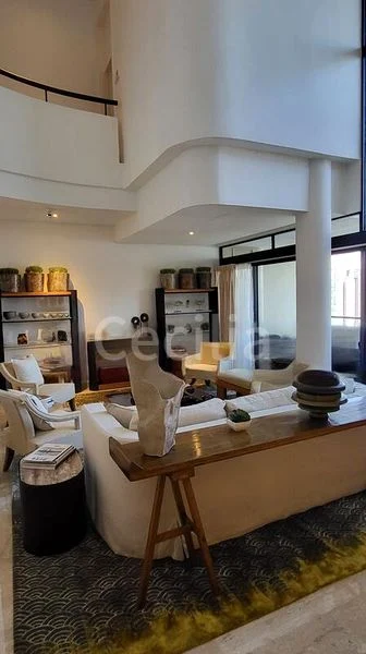 3 Bed Condo for Rent in  The Colonnade - Image 1