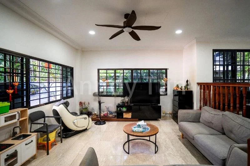 6 Bed Semi-Detached House (Landed) for Sale in  Lengkong Empat - Image 1