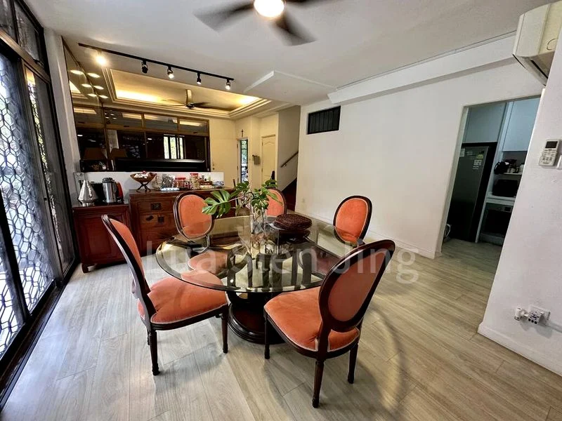 4 Bed Terraced House (Landed) for Rent in  Lucky Crescent - Image 4