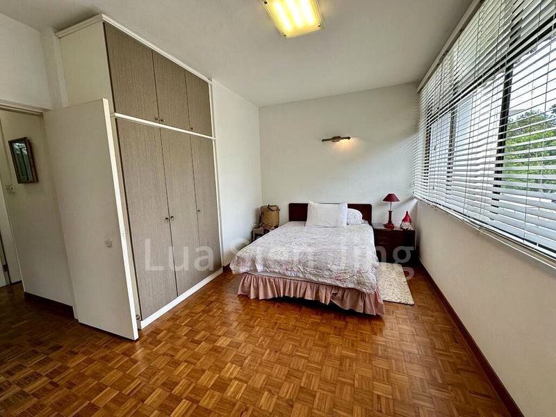 4 Bed Terraced House (Landed) for Rent in  Lucky Crescent - Image 7