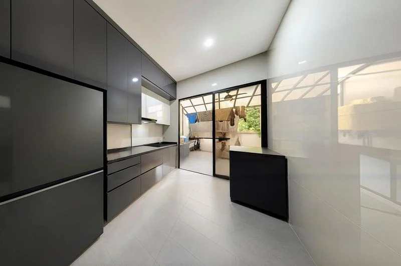 5 Bed Corner Terrace (Landed) for Sale in  Silahis Ville - Image 5