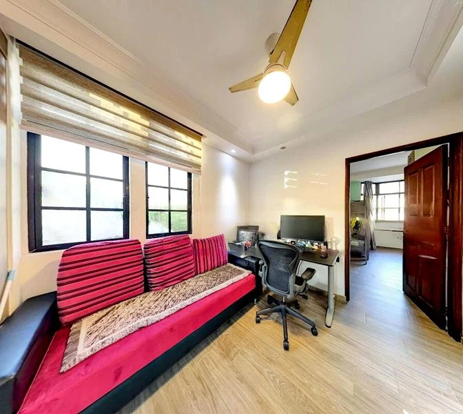 5 Bed Corner Terrace (Landed) for Sale in  Silahis Ville - Image 7