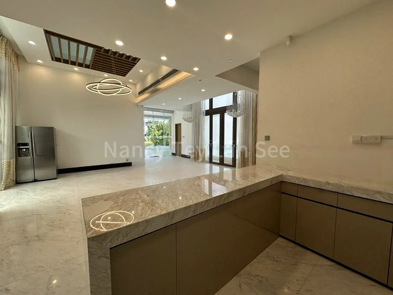 6 Bed Bungalow (Landed) for Sale around  Paradise Island - Image 3