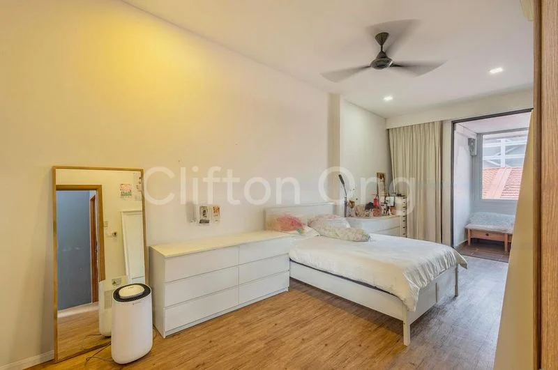 8 Bed Terraced House (Landed) for Sale in Fengli Gardens - Image 2