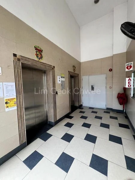 Light Industrial (B1) for Sale: Tradehub 21 - Image 1