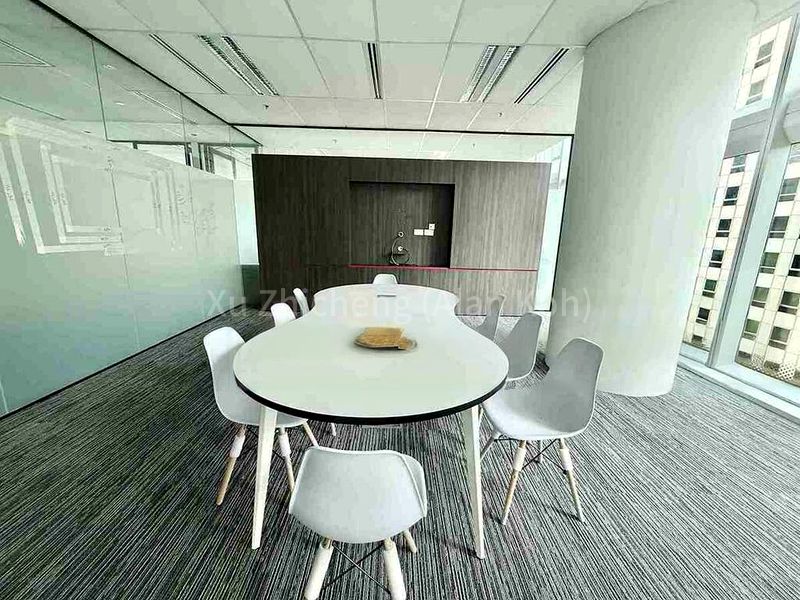 Office for Rent: UIC Building - Image 16