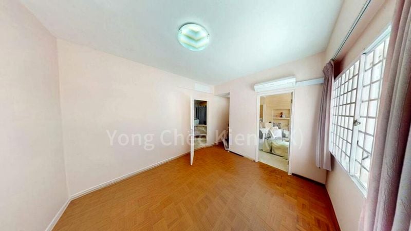5 Bed Terraced House (Landed) for Sale in  Lim Ah Pin Road - Image 4