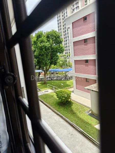 Common Room (HDB) for Rent in  314 Woodlands Street 31 - Image 11