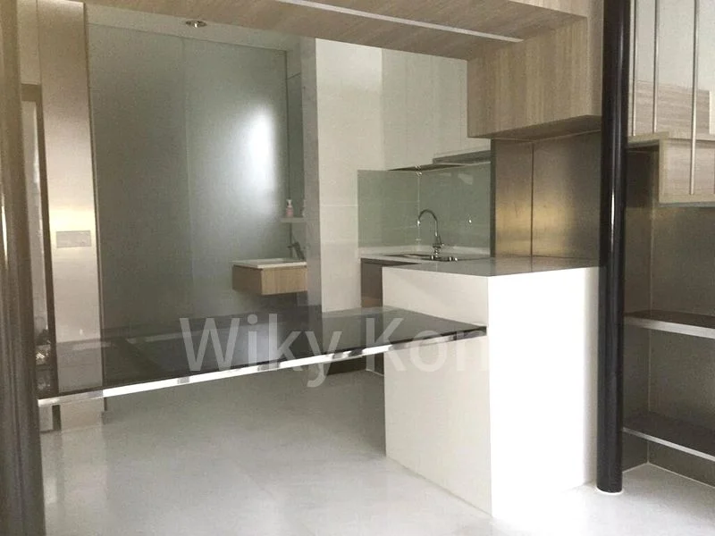 1 Bed Condo for Rent in  The Navian - Image 6