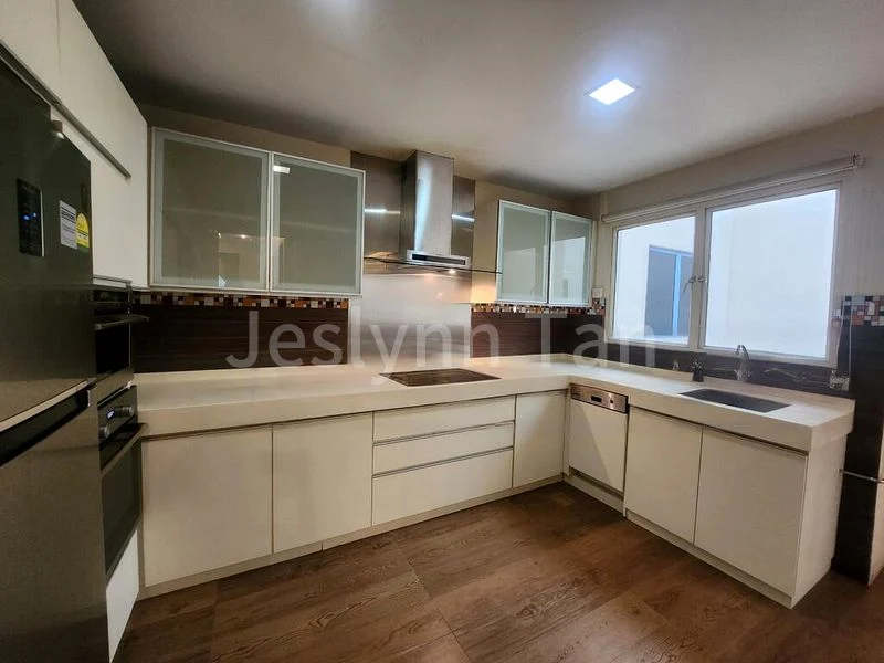 2 Bed Condo for Rent in  Dormer Park - Image 5