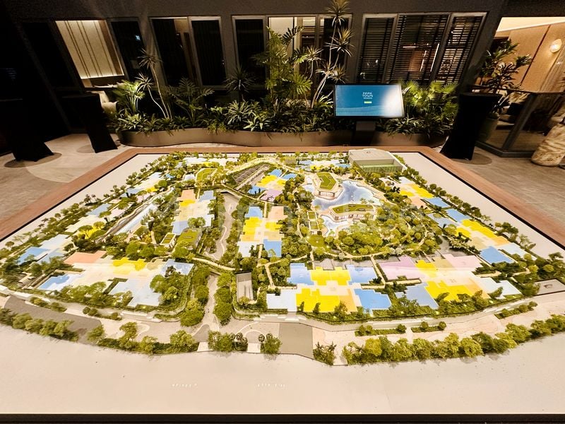 4 Bed Condo for Sale in Parktown Residence - Image 47