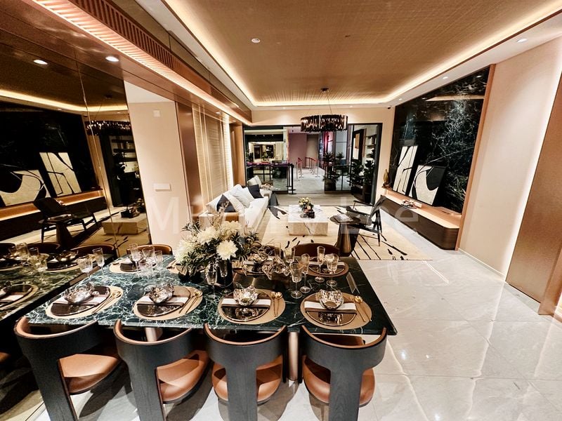 4 Bed Condo for Sale in Parktown Residence - Image 5