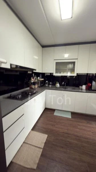 4 Room (4A) HDB for Sale in 675 Choa Chu Kang Crescent - Image 3