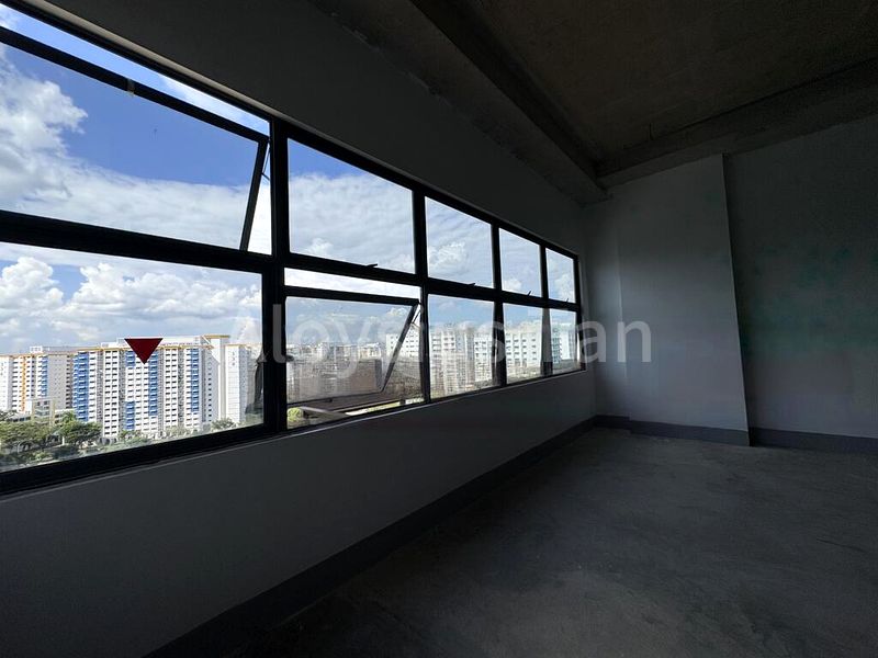 Light Industrial (B1) for Rent: Nordcom I - Image 5