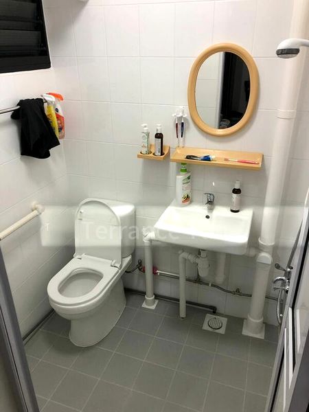 Room (HDB) for Rent in  179 Ang Mo Kio Avenue 5 - Image 5