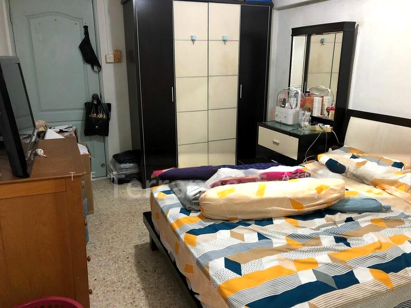 Room (HDB) for Rent in  179 Ang Mo Kio Avenue 5 - Image 1
