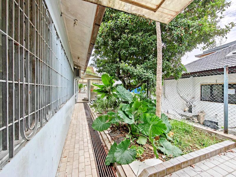 4 Bed Semi-Detached House (Landed) for Sale in  Seletar Hills Estate - Image 3