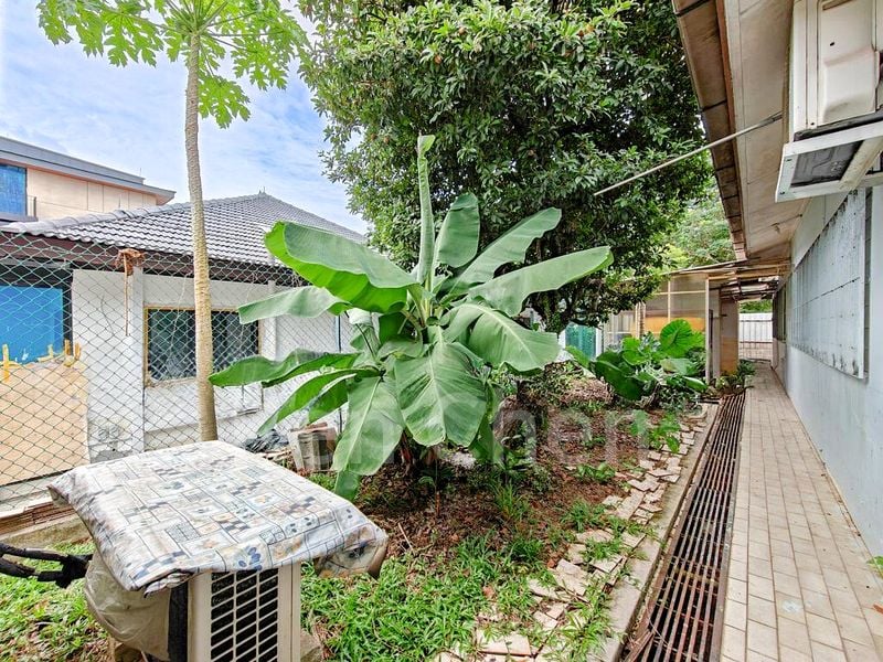4 Bed Semi-Detached House (Landed) for Sale in  Seletar Hills Estate - Image 2