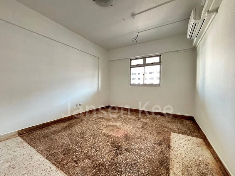 3 Room (3NG) HDB for Sale in  104 Bedok North Avenue 4 - Image 3
