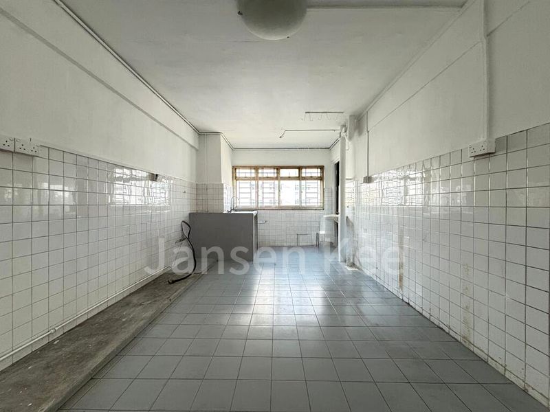 3 Room (3NG) HDB for Sale in  104 Bedok North Avenue 4 - Image 5