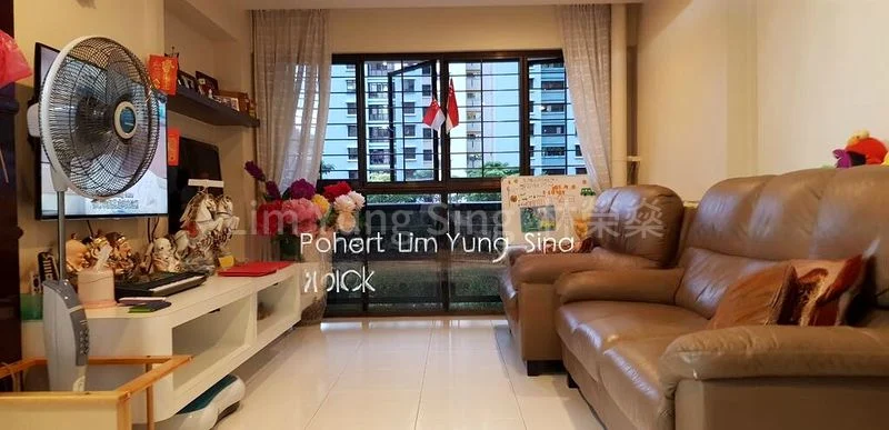 5 Room (5I) HDB for Rent in 121 Kim Tian Place - Image 1