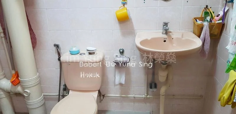 5 Room (5I) HDB for Rent in 121 Kim Tian Place - Image 6