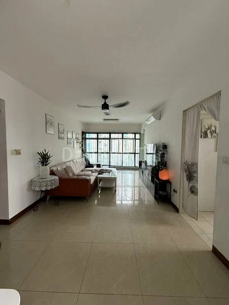 5 Room (5I) HDB for Rent in  463B Sembawang Drive - Image 1