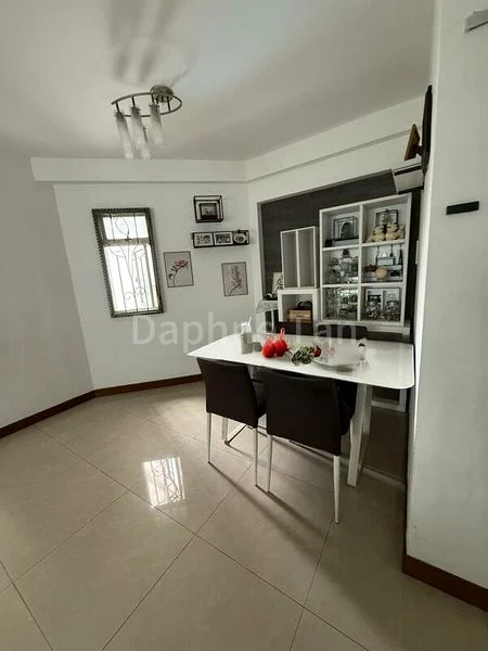 5 Room (5I) HDB for Rent in  463B Sembawang Drive - Image 6