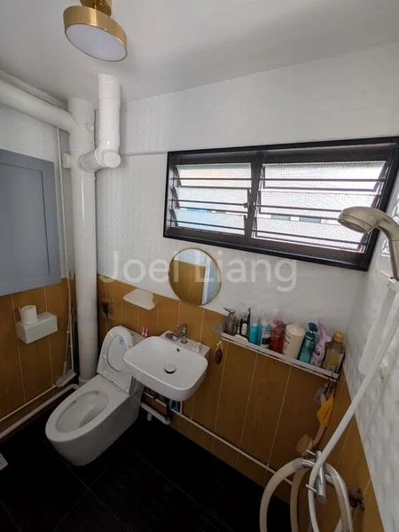 Common Room (HDB) for Rent in  245 Serangoon Avenue 2 - Image 3