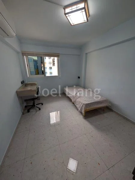Common Room (HDB) for Rent in  245 Serangoon Avenue 2 - Image 4