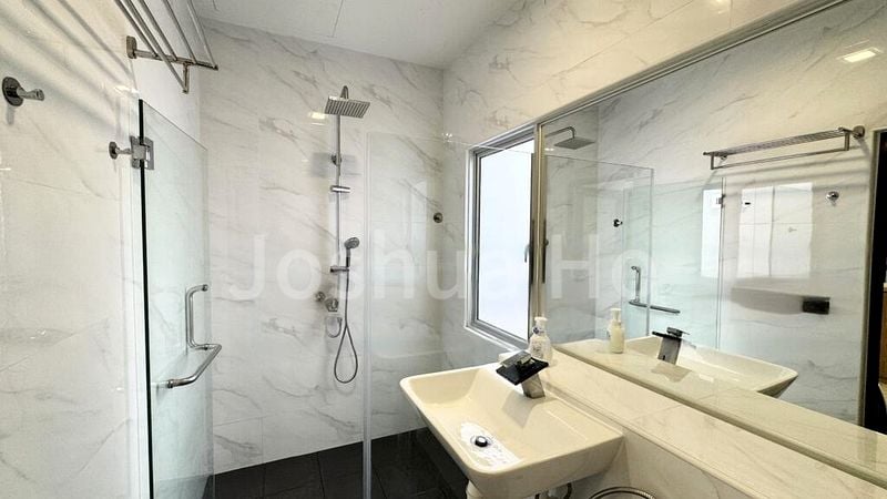 2 Bed Walk-up Apartment (Condo) for Rent in  Horne Road - Image 8