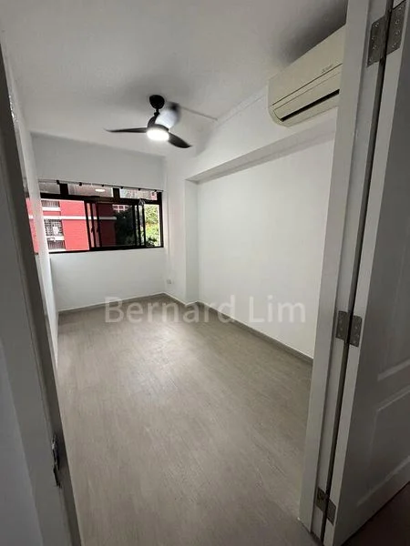 Common Room (HDB) for Rent in  190 Bukit Batok West Avenue 6 - Image 5
