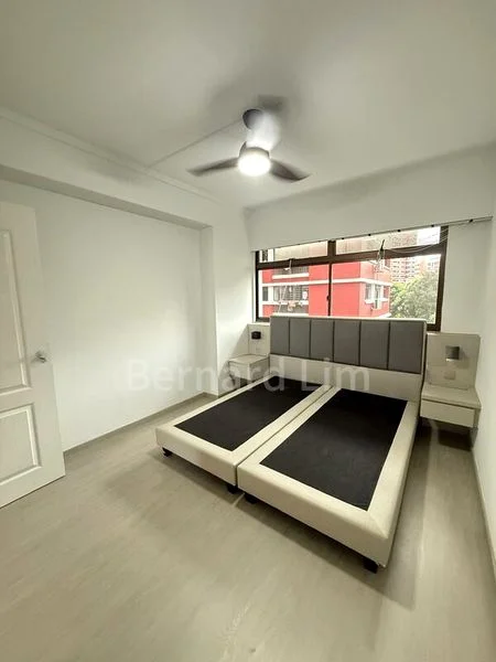 Common Room (HDB) for Rent in  190 Bukit Batok West Avenue 6 - Image 1