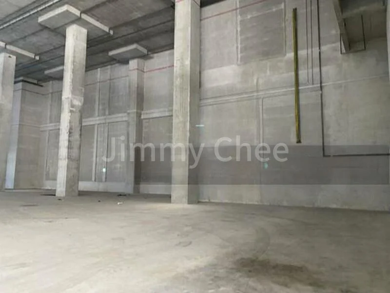 Warehouse for Rent: 15m High, DG Class | 40KN/m² Floor Loading - Image 1