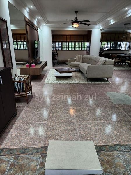 Executive HDB for Sale in  658 Woodlands Ring Road - Image 4