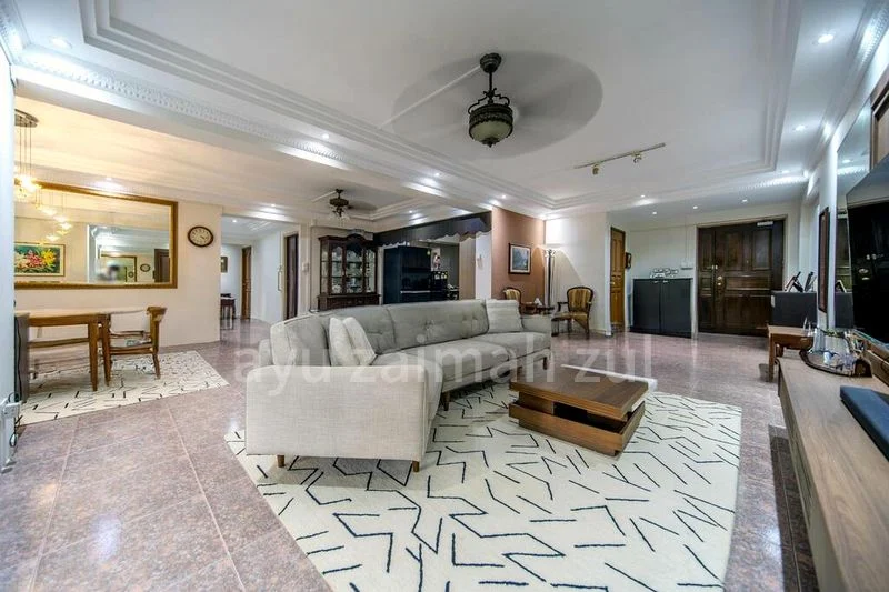 Executive HDB for Sale in  658 Woodlands Ring Road - Image 1