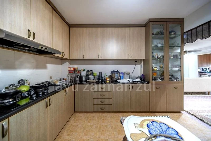 Executive HDB for Sale in  658 Woodlands Ring Road - Image 11