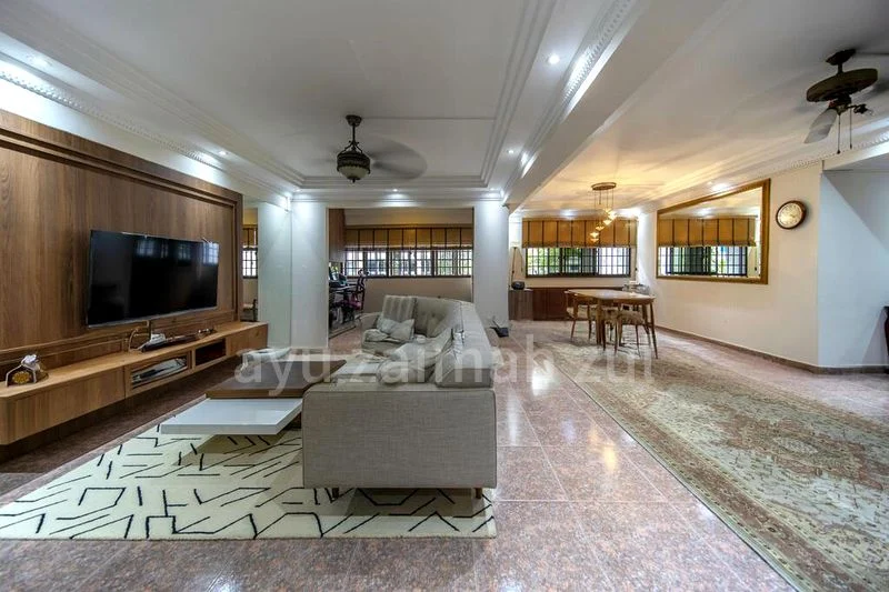 Executive HDB for Sale in  658 Woodlands Ring Road - Image 3